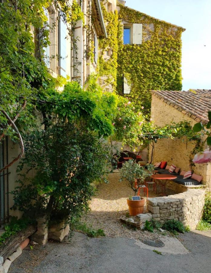 La Maison Pres De La Fontaine Saignon Eksteriør billede